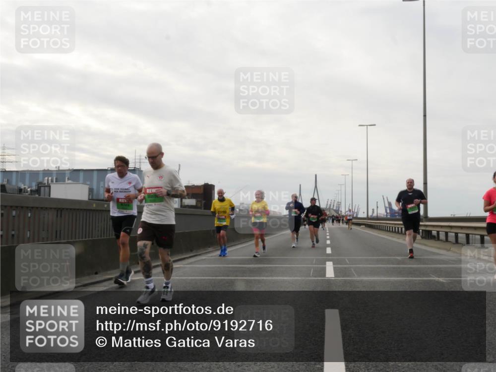 03.10.2025 - Köhlbrandbrückenlauf Matties Gatica Varas http://msf.ph/oto/9192716 03.10.2025 16:11:34 Position 3  meine-sportfotos.de