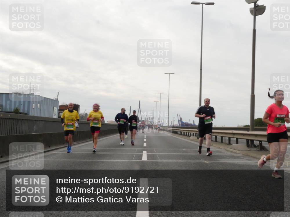 03.10.2025 - Köhlbrandbrückenlauf Matties Gatica Varas http://msf.ph/oto/9192721 03.10.2025 16:11:35 Position 3  meine-sportfotos.de