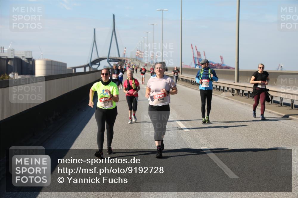 03.10.2025 - Köhlbrandbrückenlauf Yannick Fuchs http://msf.ph/oto/9192728 03.10.2025 12:14:35 Position 3 6437 meine-sportfotos.de