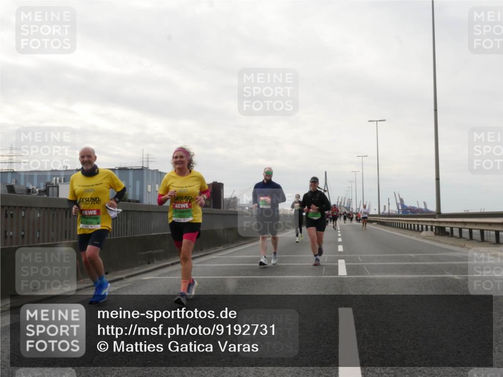 03.10.2025 - Köhlbrandbrückenlauf Matties Gatica Varas http://msf.ph/oto/9192731 03.10.2025 16:11:37 Position 3 2025, 2025 meine-sportfotos.de