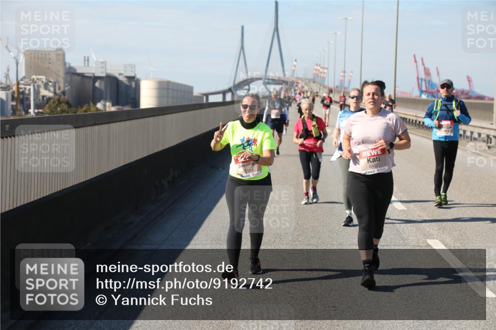 03.10.2025 - Köhlbrandbrückenlauf Yannick Fuchs http://msf.ph/oto/9192742 03.10.2025 12:14:36 Position 3 5484, 6437 meine-sportfotos.de