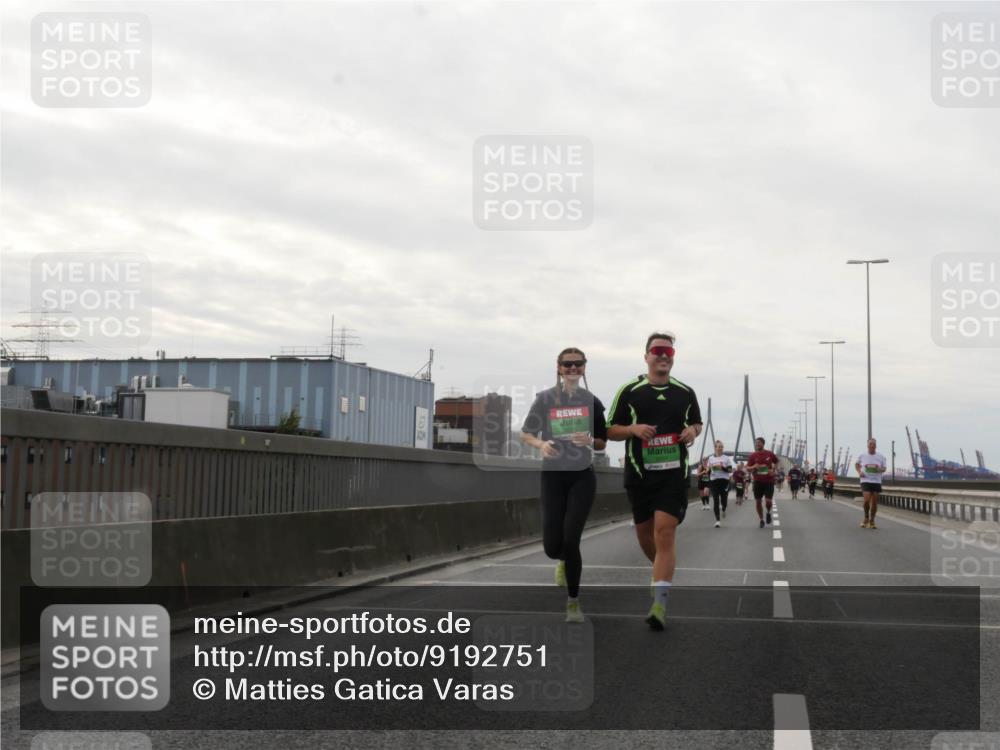 03.10.2025 - Köhlbrandbrückenlauf Matties Gatica Varas http://msf.ph/oto/9192751 03.10.2025 16:11:42 Position 3  meine-sportfotos.de