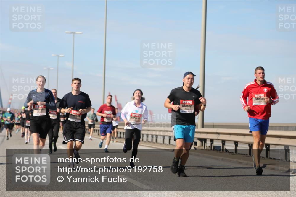 03.10.2025 - Köhlbrandbrückenlauf Yannick Fuchs http://msf.ph/oto/9192758 03.10.2025 11:54:12 Position 3 4522 meine-sportfotos.de