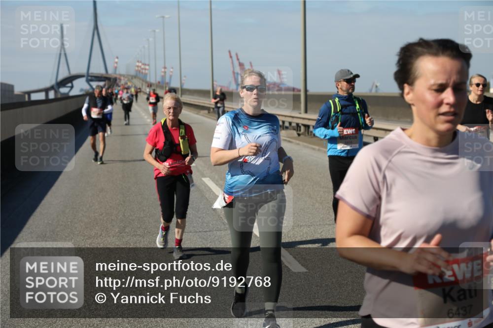 03.10.2025 - Köhlbrandbrückenlauf Yannick Fuchs http://msf.ph/oto/9192768 03.10.2025 12:14:39 Position 3 6437 meine-sportfotos.de