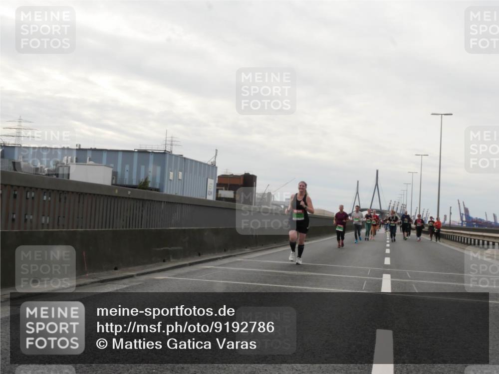 03.10.2025 - Köhlbrandbrückenlauf Matties Gatica Varas http://msf.ph/oto/9192786 03.10.2025 16:11:53 Position 3  meine-sportfotos.de