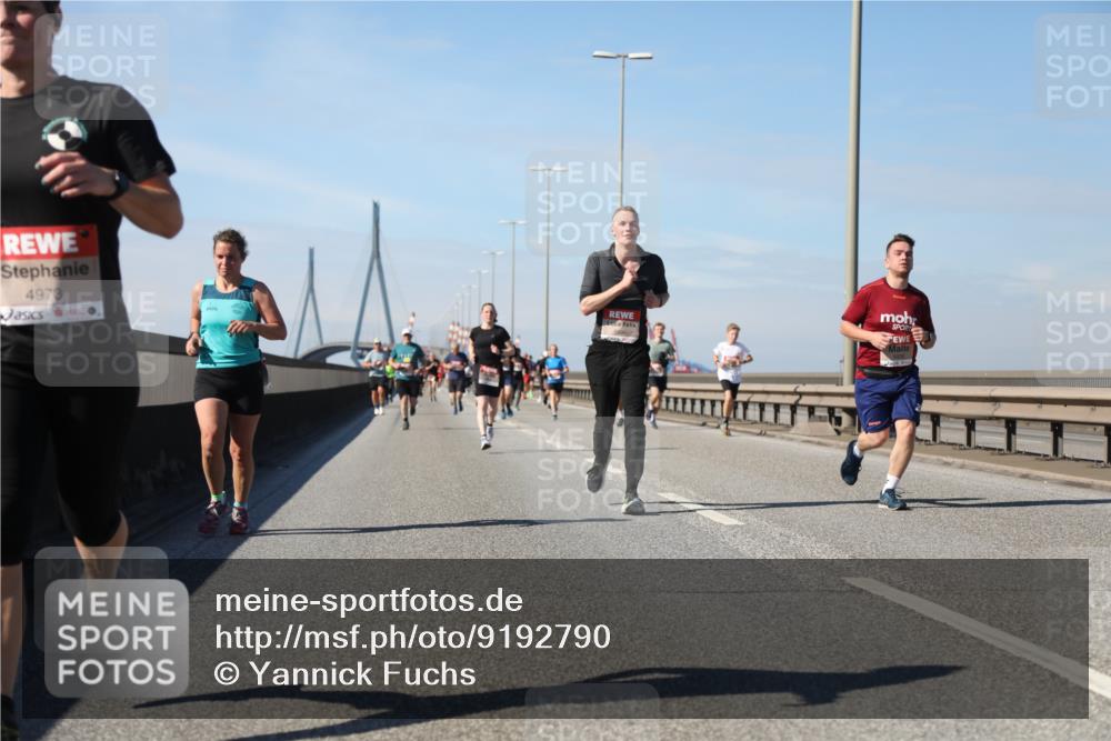03.10.2025 - Köhlbrandbrückenlauf Yannick Fuchs http://msf.ph/oto/9192790 03.10.2025 11:54:16 Position 3 4973 meine-sportfotos.de