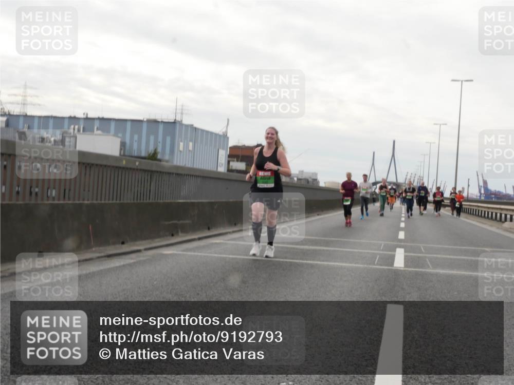 03.10.2025 - Köhlbrandbrückenlauf Matties Gatica Varas http://msf.ph/oto/9192793 03.10.2025 16:11:54 Position 3  meine-sportfotos.de
