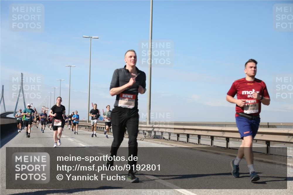 03.10.2025 - Köhlbrandbrückenlauf Yannick Fuchs http://msf.ph/oto/9192801 03.10.2025 11:54:18 Position 3 5890, 4908 meine-sportfotos.de