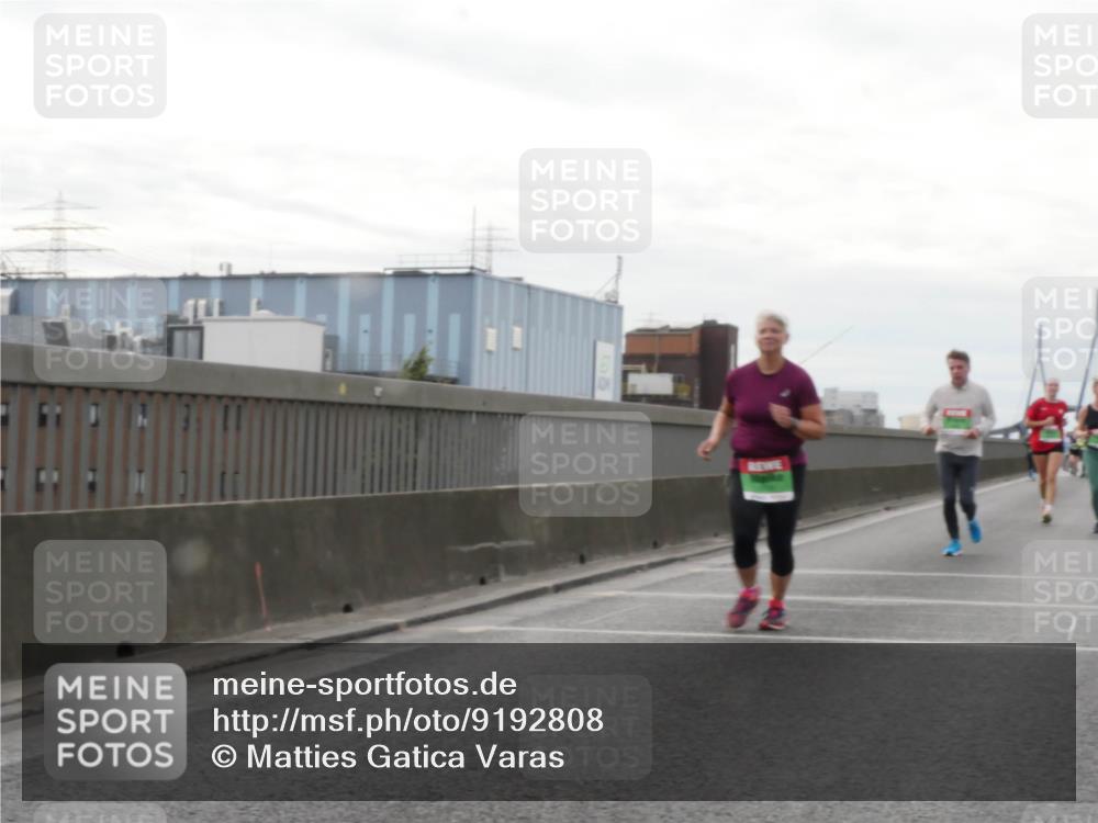 03.10.2025 - Köhlbrandbrückenlauf Matties Gatica Varas http://msf.ph/oto/9192808 03.10.2025 16:11:58 Position 3  meine-sportfotos.de