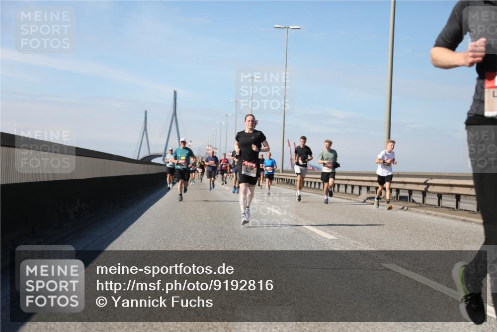 03.10.2025 - Köhlbrandbrückenlauf Yannick Fuchs http://msf.ph/oto/9192816 03.10.2025 11:54:19 Position 3  meine-sportfotos.de