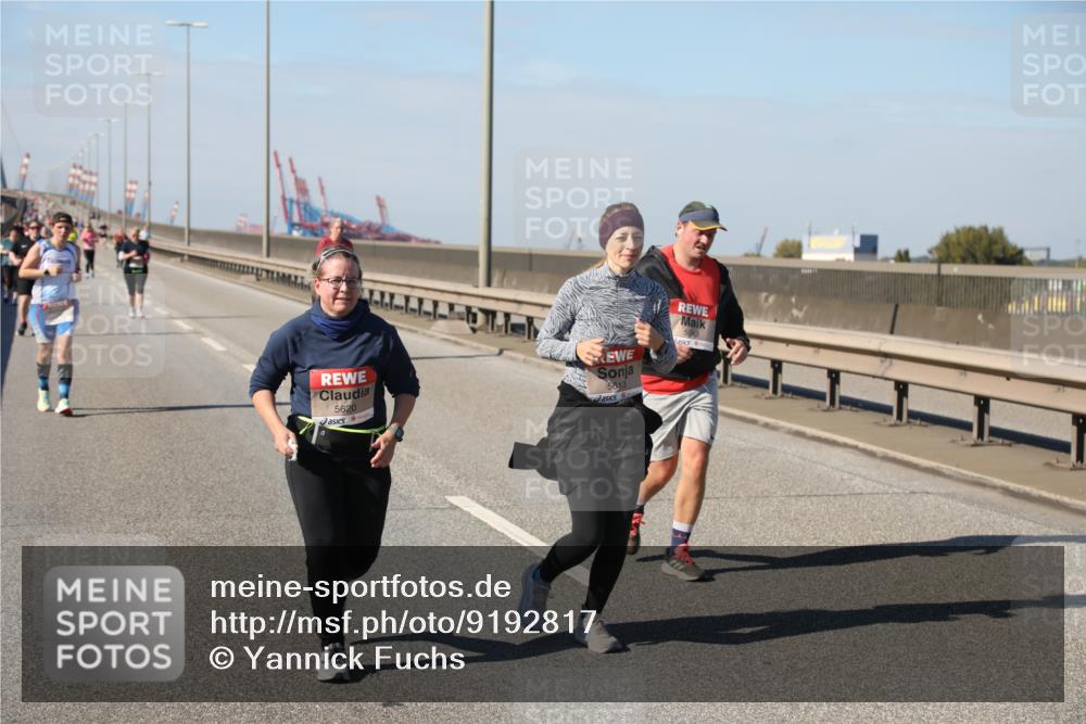 03.10.2025 - Köhlbrandbrückenlauf Yannick Fuchs http://msf.ph/oto/9192817 03.10.2025 12:14:55 Position 3 5620, 5613, 5043 meine-sportfotos.de