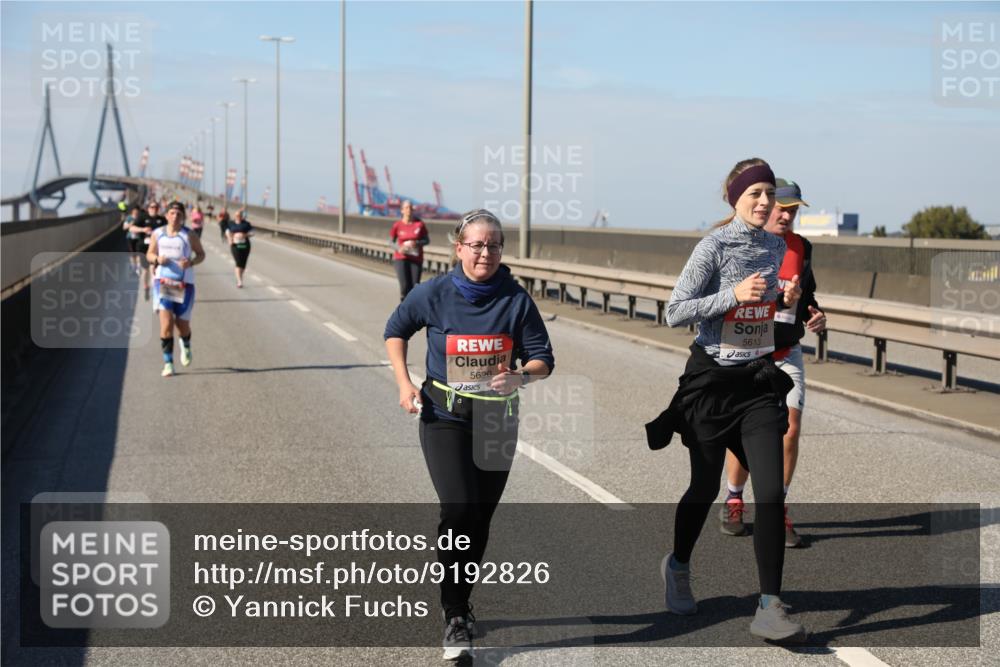 03.10.2025 - Köhlbrandbrückenlauf Yannick Fuchs http://msf.ph/oto/9192826 03.10.2025 12:14:56 Position 3 5620, 5613 meine-sportfotos.de