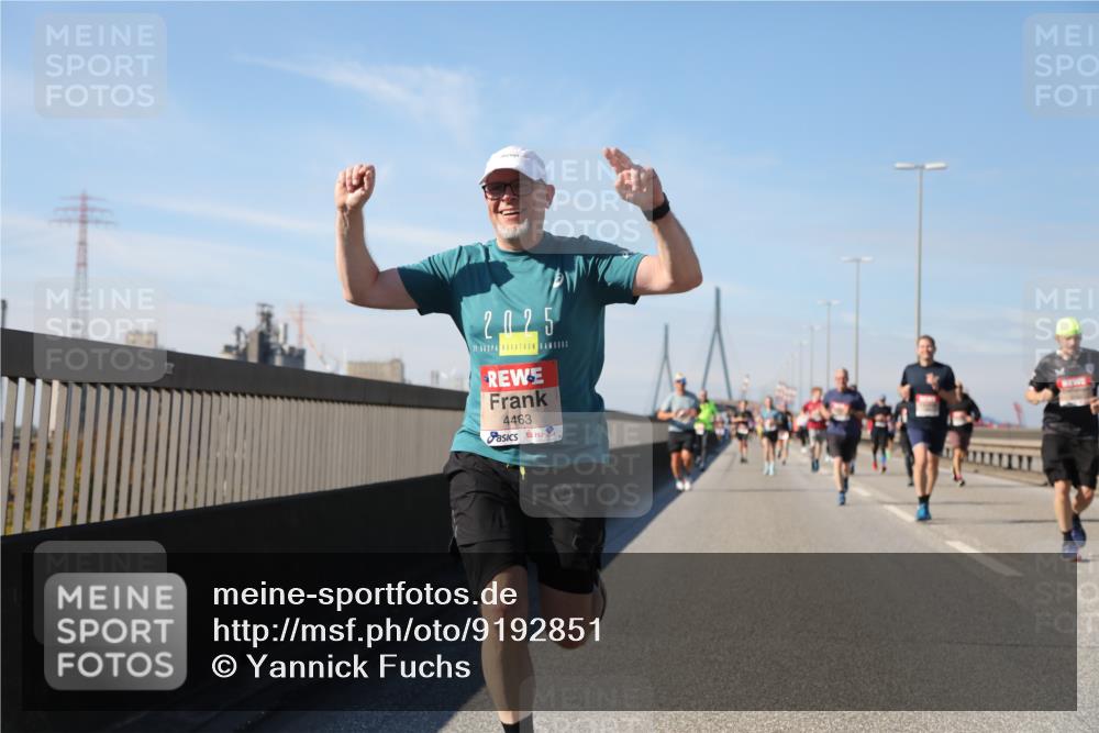 03.10.2025 - Köhlbrandbrückenlauf Yannick Fuchs http://msf.ph/oto/9192851 03.10.2025 11:54:25 Position 3 2025, 4463 meine-sportfotos.de
