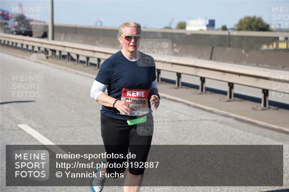 03.10.2025 - Köhlbrandbrückenlauf Yannick Fuchs http://msf.ph/oto/9192887 03.10.2025 12:15:08 Position 3 5253 meine-sportfotos.de
