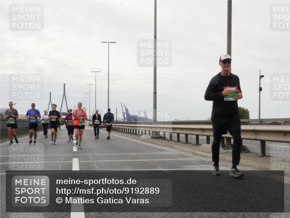 03.10.2025 - Köhlbrandbrückenlauf Matties Gatica Varas http://msf.ph/oto/9192889 03.10.2025 16:12:23 Position 3  meine-sportfotos.de