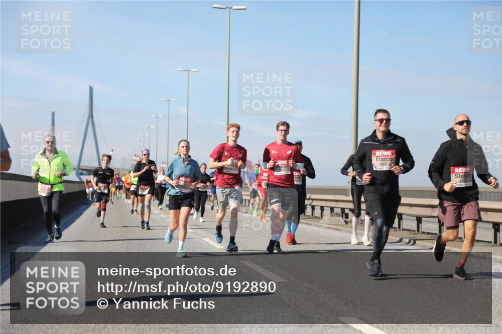 03.10.2025 - Köhlbrandbrückenlauf Yannick Fuchs http://msf.ph/oto/9192890 03.10.2025 11:54:30 Position 3 86 meine-sportfotos.de
