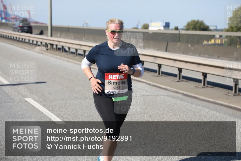 03.10.2025 - Köhlbrandbrückenlauf Yannick Fuchs http://msf.ph/oto/9192891 03.10.2025 12:15:08 Position 3 5253 meine-sportfotos.de