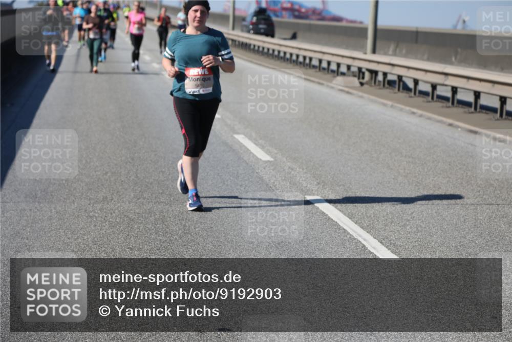 03.10.2025 - Köhlbrandbrückenlauf Yannick Fuchs http://msf.ph/oto/9192903 03.10.2025 12:15:09 Position 3 5418 meine-sportfotos.de