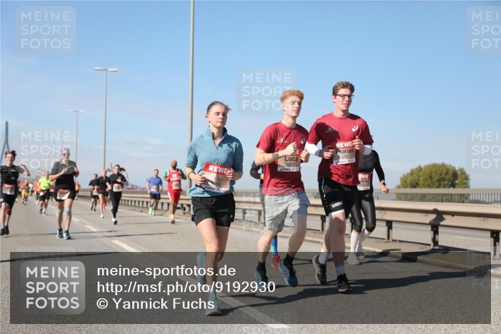 03.10.2025 - Köhlbrandbrückenlauf Yannick Fuchs http://msf.ph/oto/9192930 03.10.2025 11:54:33 Position 3 763, 5910, 5911 meine-sportfotos.de