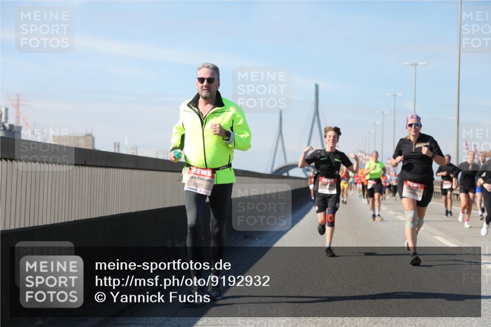 03.10.2025 - Köhlbrandbrückenlauf Yannick Fuchs http://msf.ph/oto/9192932 03.10.2025 11:54:34 Position 3 6012 meine-sportfotos.de