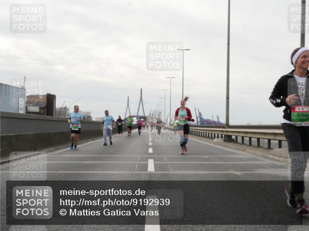 03.10.2025 - Köhlbrandbrückenlauf Matties Gatica Varas http://msf.ph/oto/9192939 03.10.2025 16:12:33 Position 3  meine-sportfotos.de