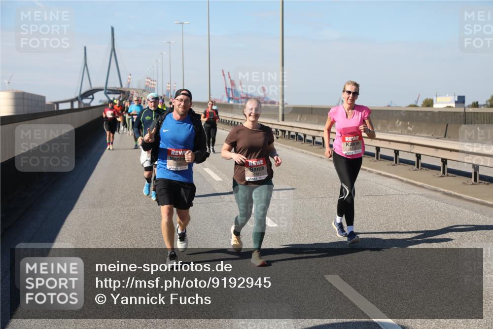 03.10.2025 - Köhlbrandbrückenlauf Yannick Fuchs http://msf.ph/oto/9192945 03.10.2025 12:15:21 Position 3 6160, 6161, 6711 meine-sportfotos.de