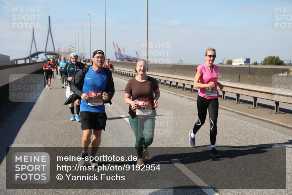 03.10.2025 - Köhlbrandbrückenlauf Yannick Fuchs http://msf.ph/oto/9192954 03.10.2025 12:15:22 Position 3 6160, 6161, 6711 meine-sportfotos.de