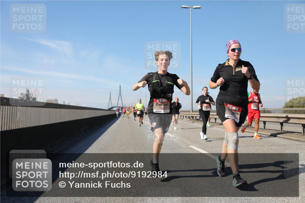 03.10.2025 - Köhlbrandbrückenlauf Yannick Fuchs http://msf.ph/oto/9192984 03.10.2025 11:54:37 Position 3 4965, 86 meine-sportfotos.de