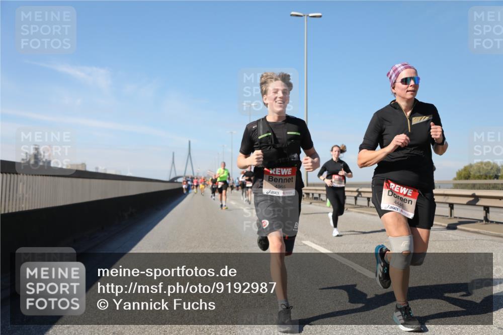 03.10.2025 - Köhlbrandbrückenlauf Yannick Fuchs http://msf.ph/oto/9192987 03.10.2025 11:54:37 Position 3 4965, 4446 meine-sportfotos.de