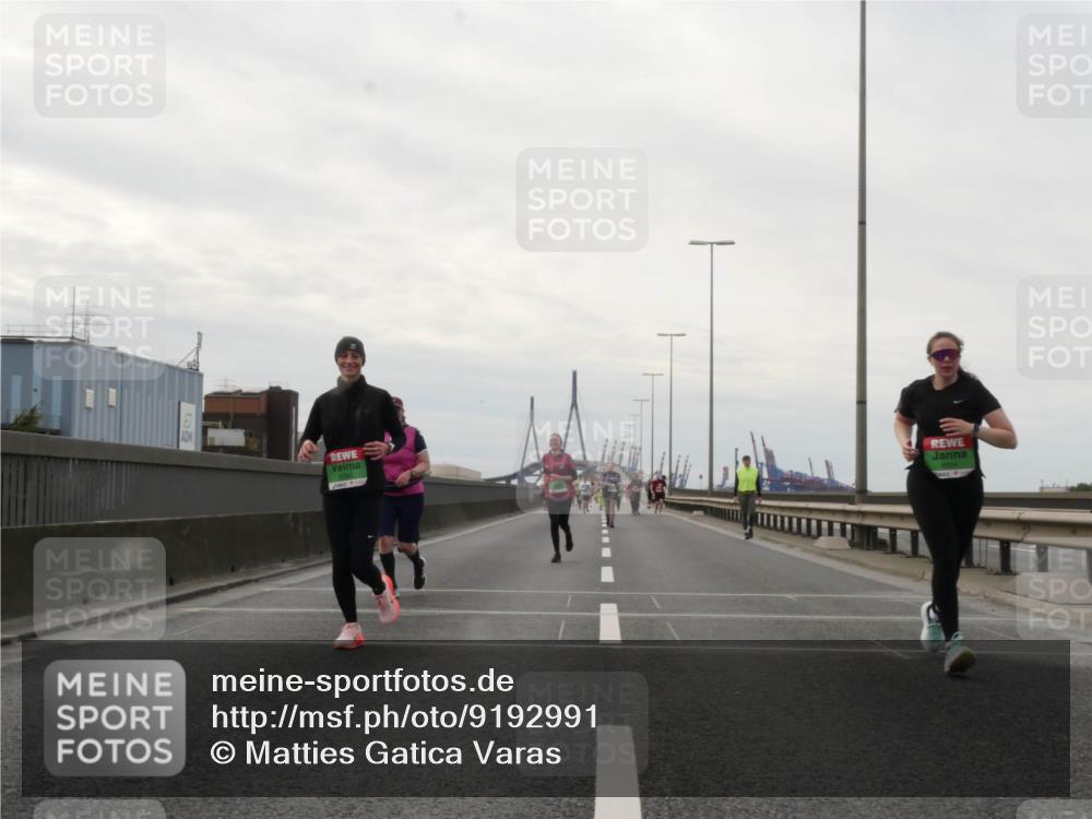 03.10.2025 - Köhlbrandbrückenlauf Matties Gatica Varas http://msf.ph/oto/9192991 03.10.2025 16:12:45 Position 3  meine-sportfotos.de