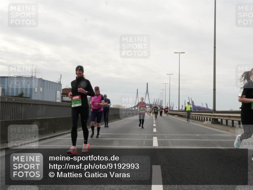 03.10.2025 - Köhlbrandbrückenlauf Matties Gatica Varas http://msf.ph/oto/9192993 03.10.2025 16:12:45 Position 3  meine-sportfotos.de