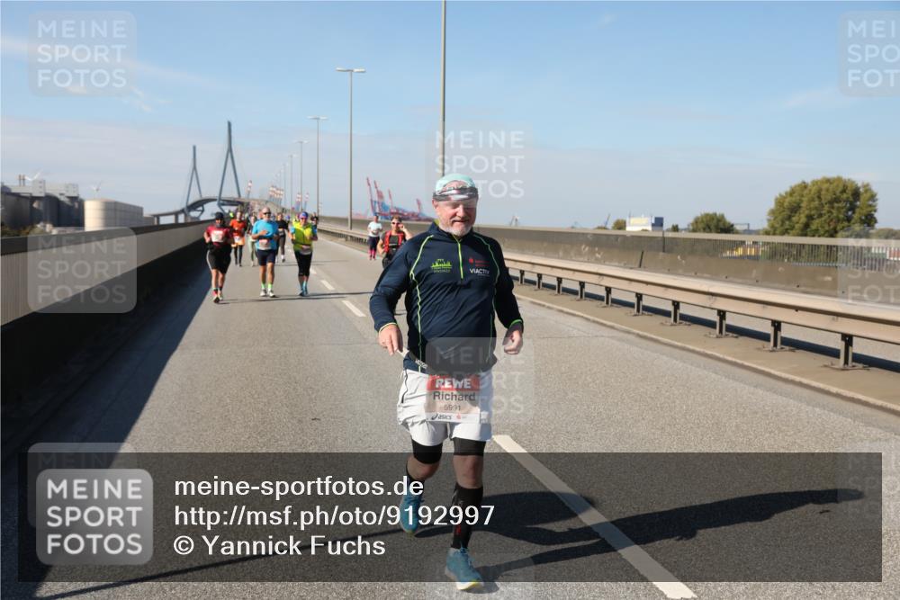 03.10.2025 - Köhlbrandbrückenlauf Yannick Fuchs http://msf.ph/oto/9192997 03.10.2025 12:15:25 Position 3 5991 meine-sportfotos.de