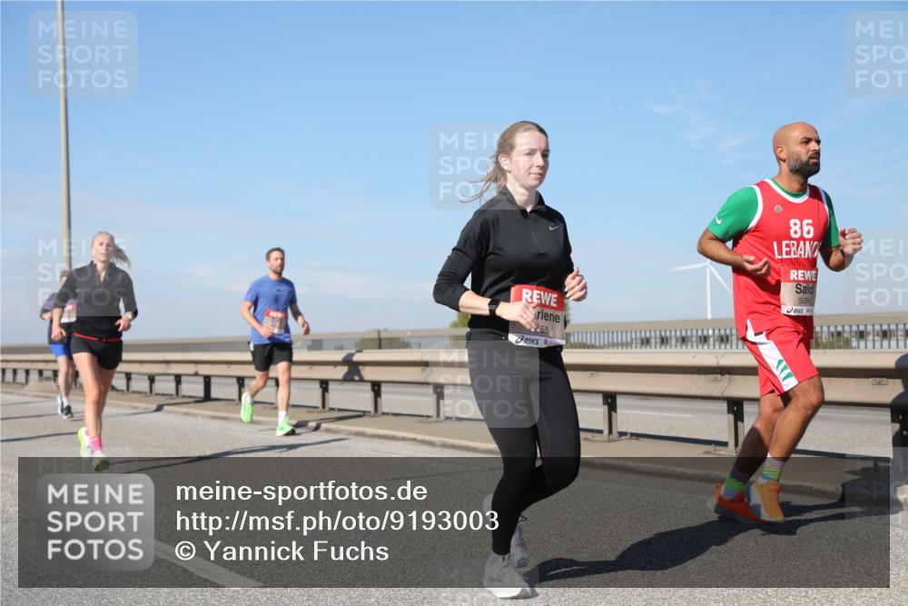 03.10.2025 - Köhlbrandbrückenlauf Yannick Fuchs http://msf.ph/oto/9193003 03.10.2025 11:54:38 Position 3 55, 86, 5034 meine-sportfotos.de
