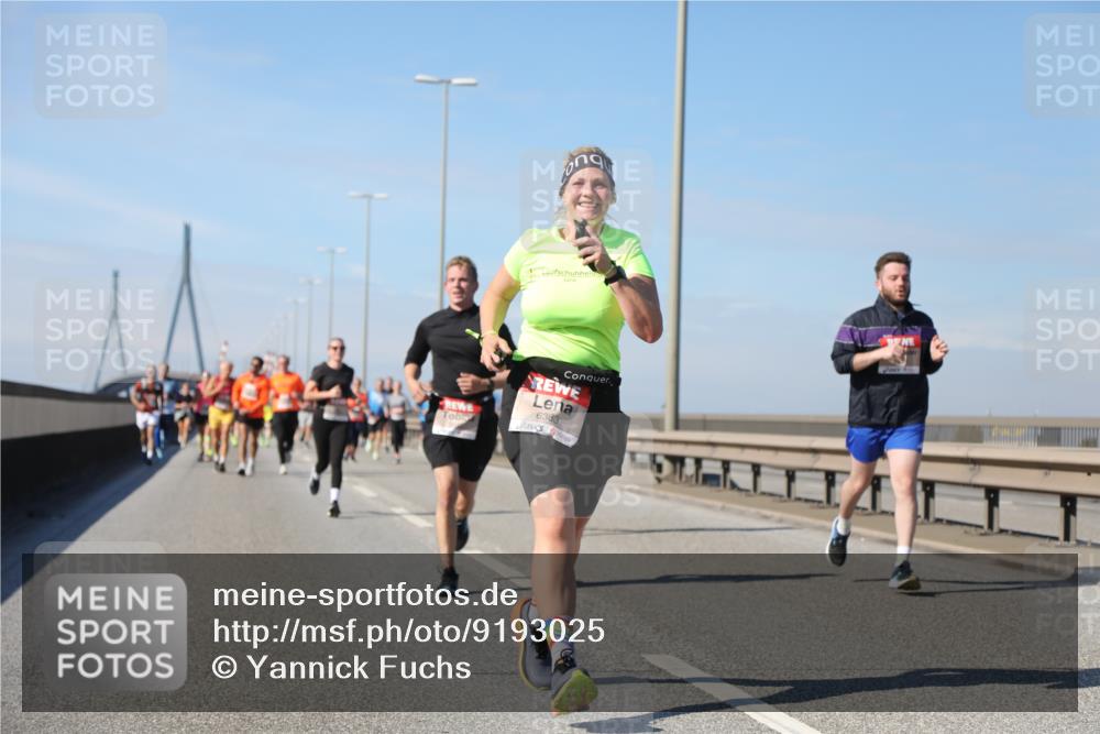 03.10.2025 - Köhlbrandbrückenlauf Yannick Fuchs http://msf.ph/oto/9193025 03.10.2025 11:54:40 Position 3 6363 meine-sportfotos.de