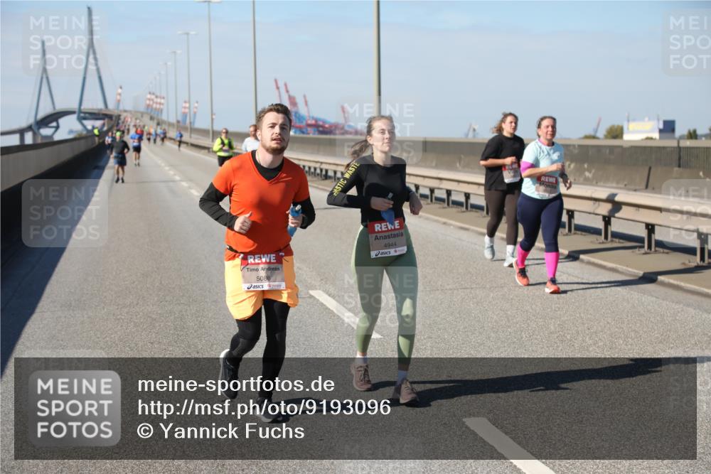 03.10.2025 - Köhlbrandbrückenlauf Yannick Fuchs http://msf.ph/oto/9193096 03.10.2025 12:15:36 Position 3 5086, 4944 meine-sportfotos.de