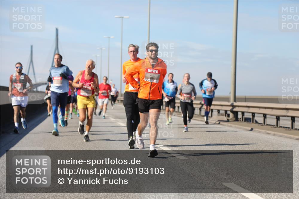 03.10.2025 - Köhlbrandbrückenlauf Yannick Fuchs http://msf.ph/oto/9193103 03.10.2025 11:54:46 Position 3 6726 meine-sportfotos.de