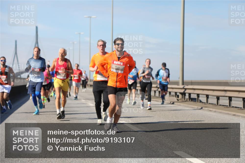 03.10.2025 - Köhlbrandbrückenlauf Yannick Fuchs http://msf.ph/oto/9193107 03.10.2025 11:54:46 Position 3 6726 meine-sportfotos.de