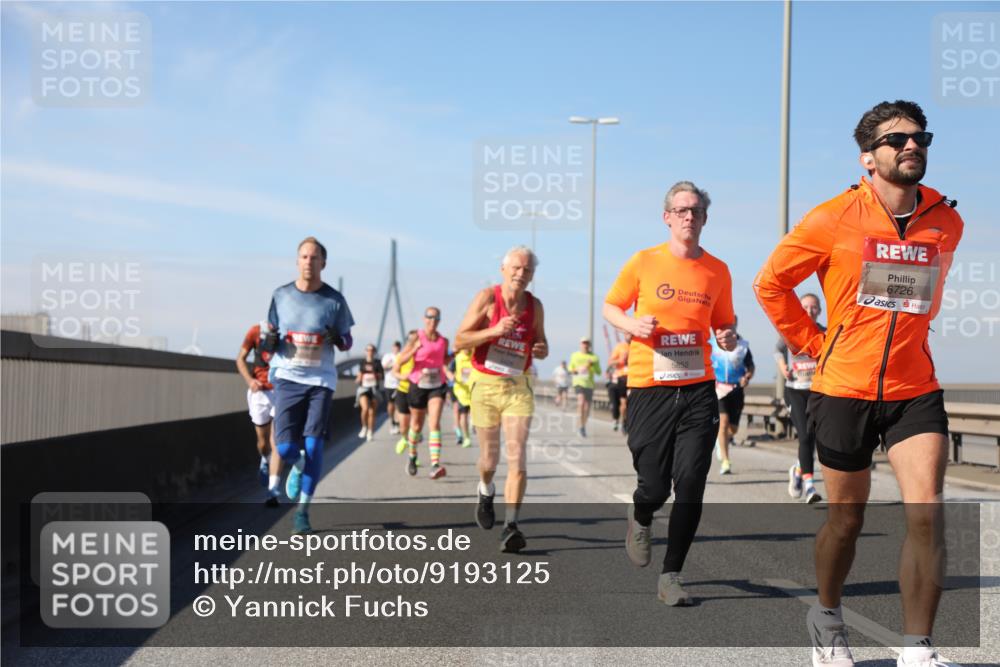 03.10.2025 - Köhlbrandbrückenlauf Yannick Fuchs http://msf.ph/oto/9193125 03.10.2025 11:54:48 Position 3 5852, 6726 meine-sportfotos.de