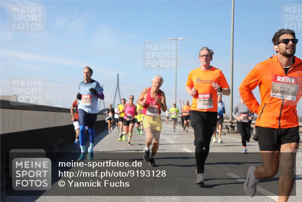 03.10.2025 - Köhlbrandbrückenlauf Yannick Fuchs http://msf.ph/oto/9193128 03.10.2025 11:54:48 Position 3 5852, 6726 meine-sportfotos.de