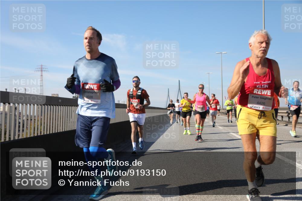 03.10.2025 - Köhlbrandbrückenlauf Yannick Fuchs http://msf.ph/oto/9193150 03.10.2025 11:54:50 Position 3 4426, 6028 meine-sportfotos.de