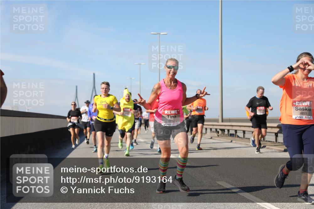 03.10.2025 - Köhlbrandbrückenlauf Yannick Fuchs http://msf.ph/oto/9193164 03.10.2025 11:54:51 Position 3 4612, 4853 meine-sportfotos.de