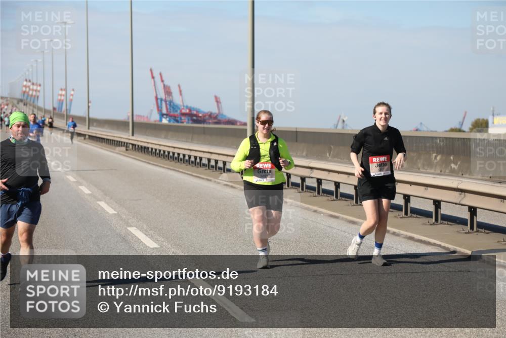 03.10.2025 - Köhlbrandbrückenlauf Yannick Fuchs http://msf.ph/oto/9193184 03.10.2025 12:15:47 Position 3 5257 meine-sportfotos.de