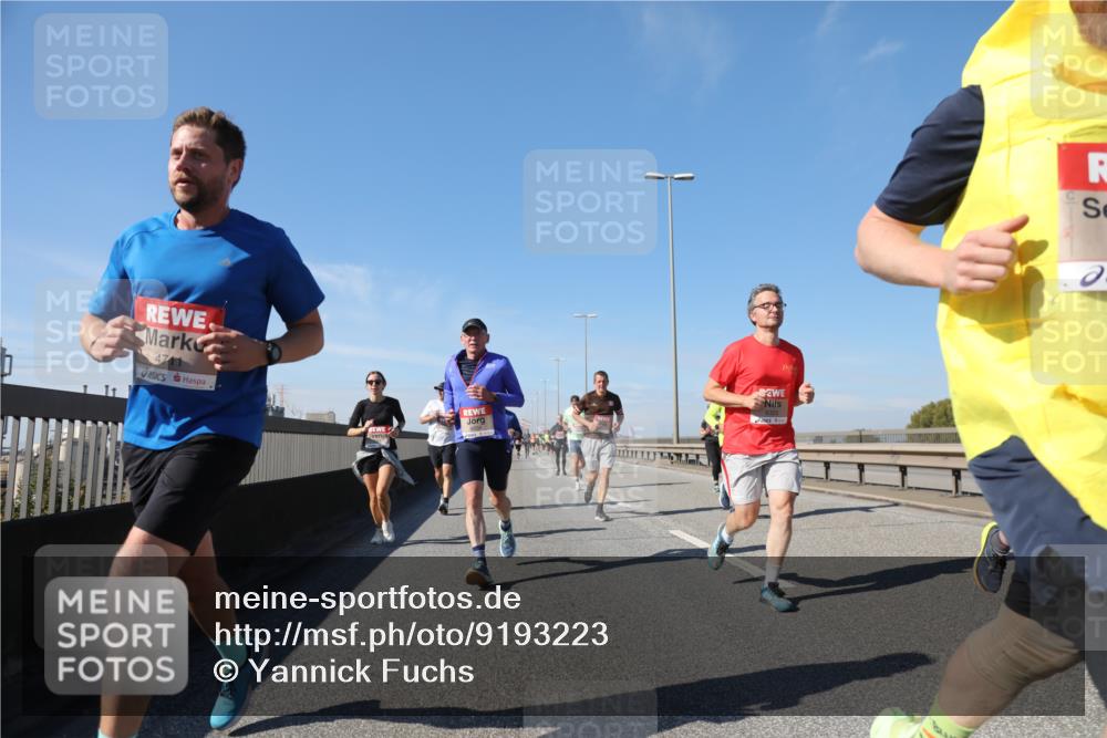 03.10.2025 - Köhlbrandbrückenlauf Yannick Fuchs http://msf.ph/oto/9193223 03.10.2025 11:54:54 Position 3 4711 meine-sportfotos.de