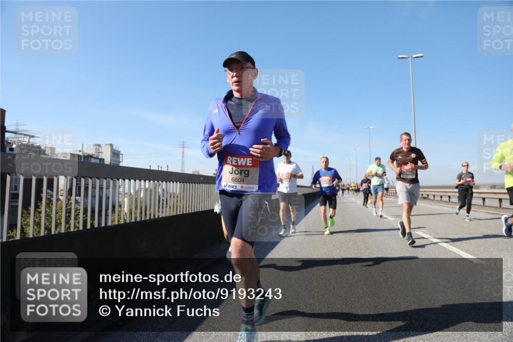 03.10.2025 - Köhlbrandbrückenlauf Yannick Fuchs http://msf.ph/oto/9193243 03.10.2025 11:54:55 Position 3 6604 meine-sportfotos.de