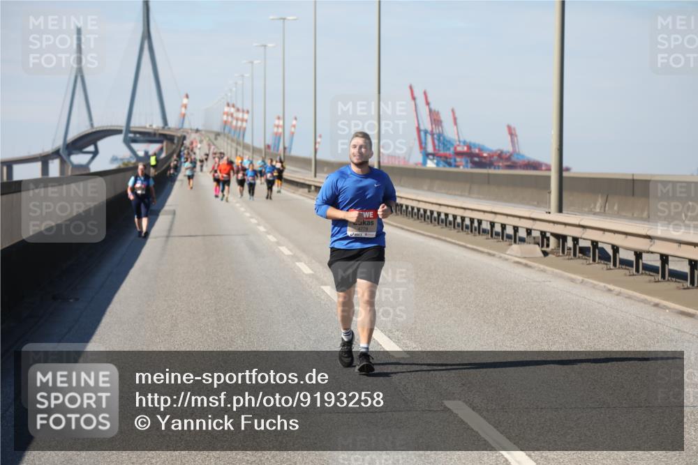 03.10.2025 - Köhlbrandbrückenlauf Yannick Fuchs http://msf.ph/oto/9193258 03.10.2025 12:15:59 Position 3 4778 meine-sportfotos.de