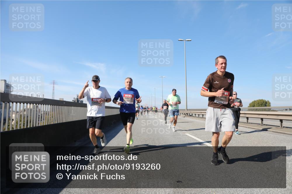 03.10.2025 - Köhlbrandbrückenlauf Yannick Fuchs http://msf.ph/oto/9193260 03.10.2025 11:54:56 Position 3 4223, 4353 meine-sportfotos.de