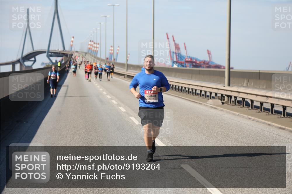 03.10.2025 - Köhlbrandbrückenlauf Yannick Fuchs http://msf.ph/oto/9193264 03.10.2025 12:16:00 Position 3 4778 meine-sportfotos.de
