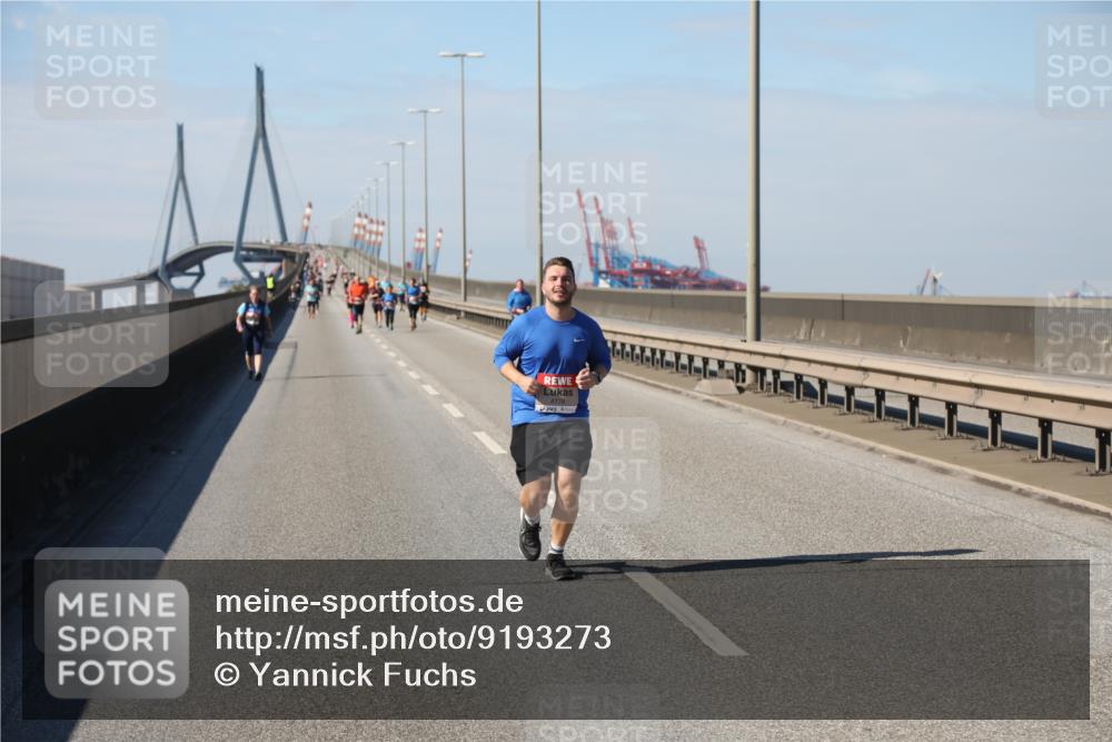 03.10.2025 - Köhlbrandbrückenlauf Yannick Fuchs http://msf.ph/oto/9193273 03.10.2025 12:16:00 Position 3 4778 meine-sportfotos.de