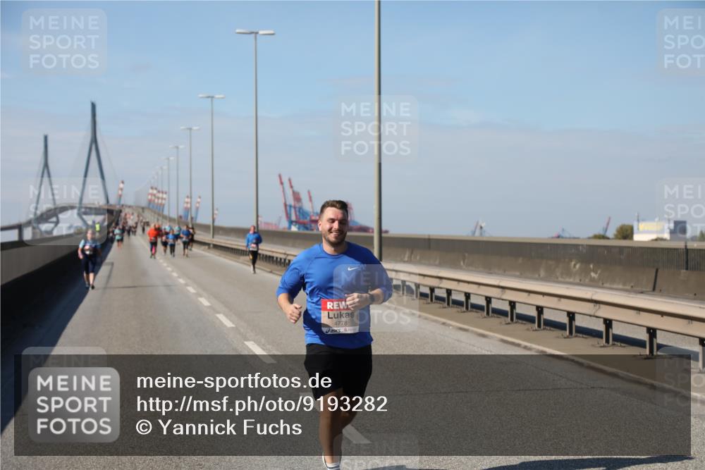03.10.2025 - Köhlbrandbrückenlauf Yannick Fuchs http://msf.ph/oto/9193282 03.10.2025 12:16:02 Position 3 4778 meine-sportfotos.de