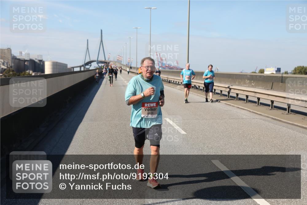 03.10.2025 - Köhlbrandbrückenlauf Yannick Fuchs http://msf.ph/oto/9193304 03.10.2025 12:16:47 Position 3 6528 meine-sportfotos.de